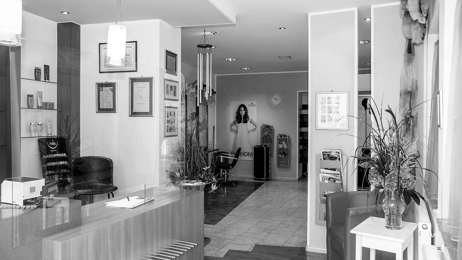 Der Innenraum des Salon Kaufmann in Auer, Südtirol